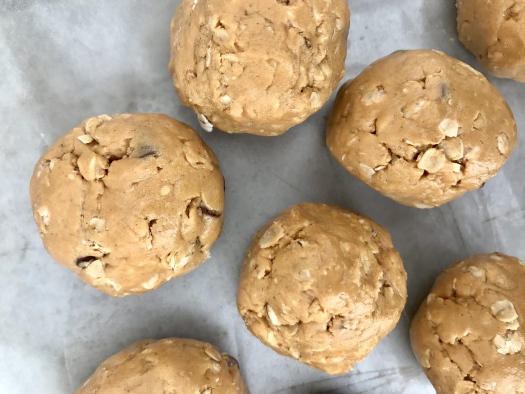 No Bake Easy Protein Balls 