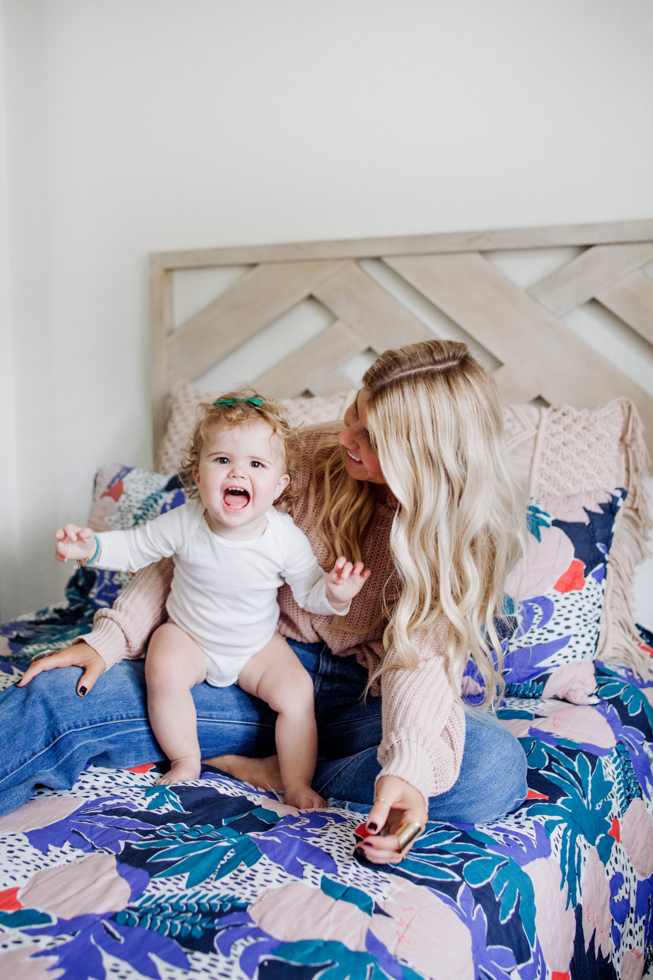 lisa allen and Goldie sharing bedding and headboards for teens room