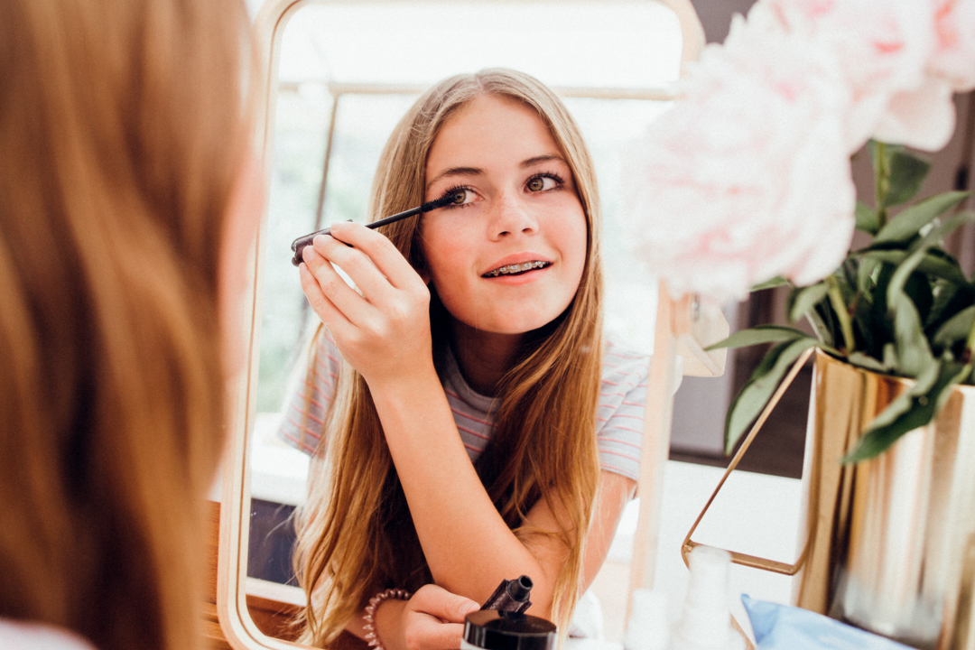 Avery Harris of Salty Lashes share age appropriate makeup for teens