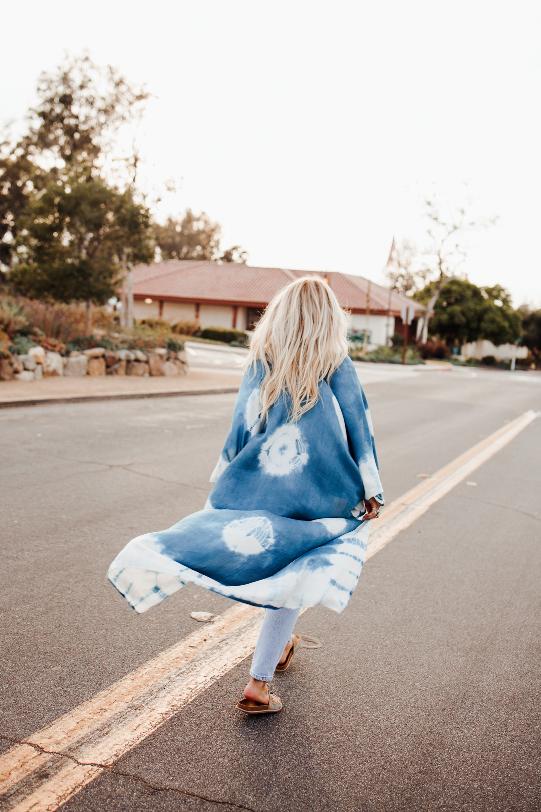 lisa allen of salty lashes wearing a tie dye kimono