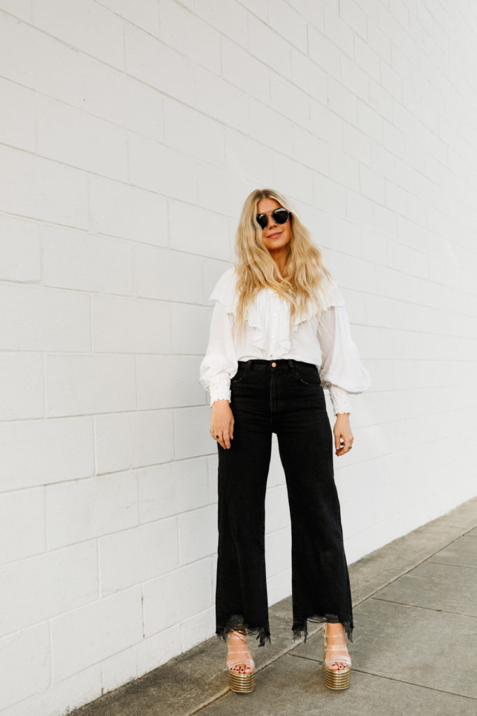 black flare jeans outfits white straight leg jeans spring looks YESMISSY -  YesMissy