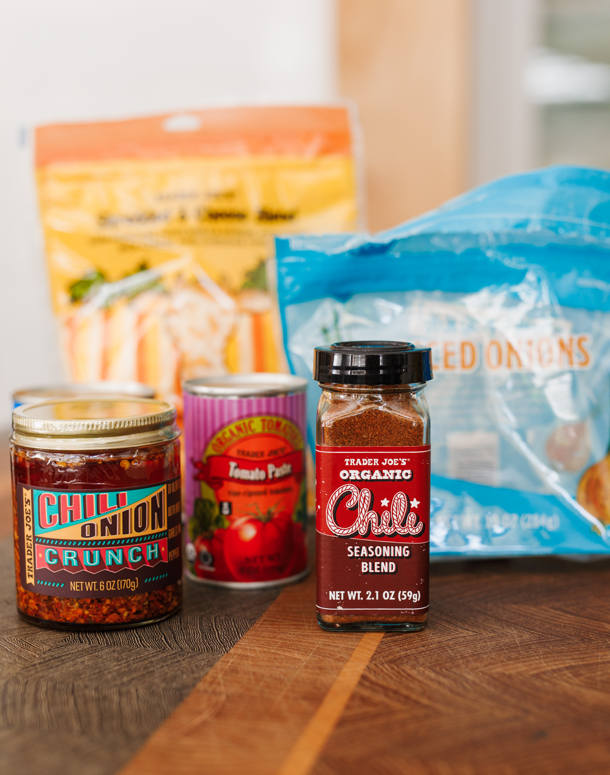 the best trader joe's chili recipe from lisa allen of salty lashes 
